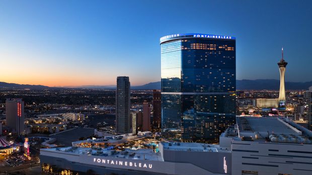 Fontainebleau Las Vegas at dusk on the Strip